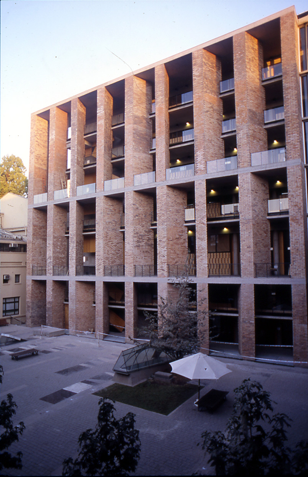 Escuela de Medicina Puc